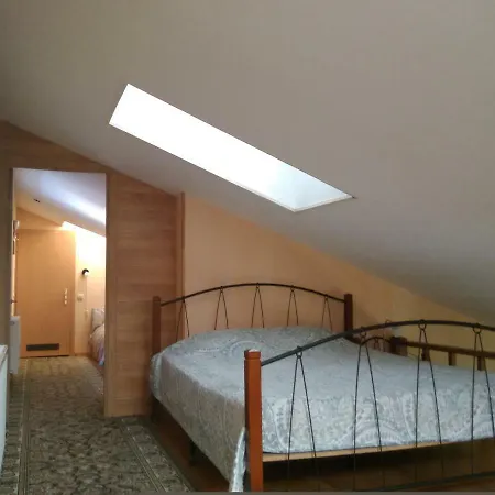 Ferienhaus Kotedzas Melnrageje